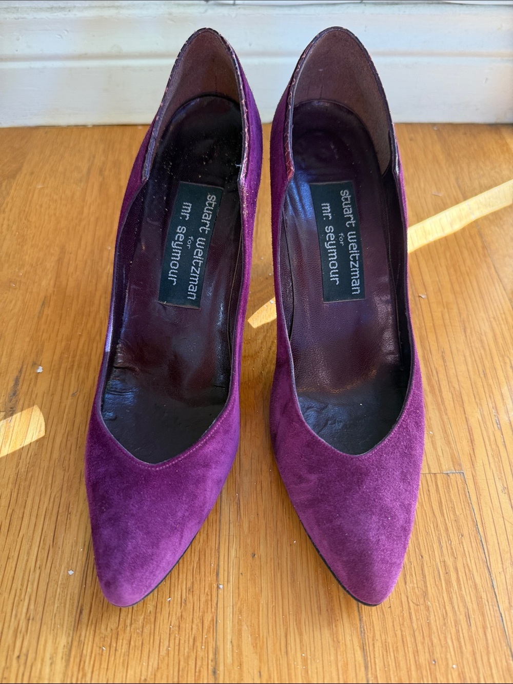 Vintage Stuart Weitzman Purple Suede Pointed Toe Pumps